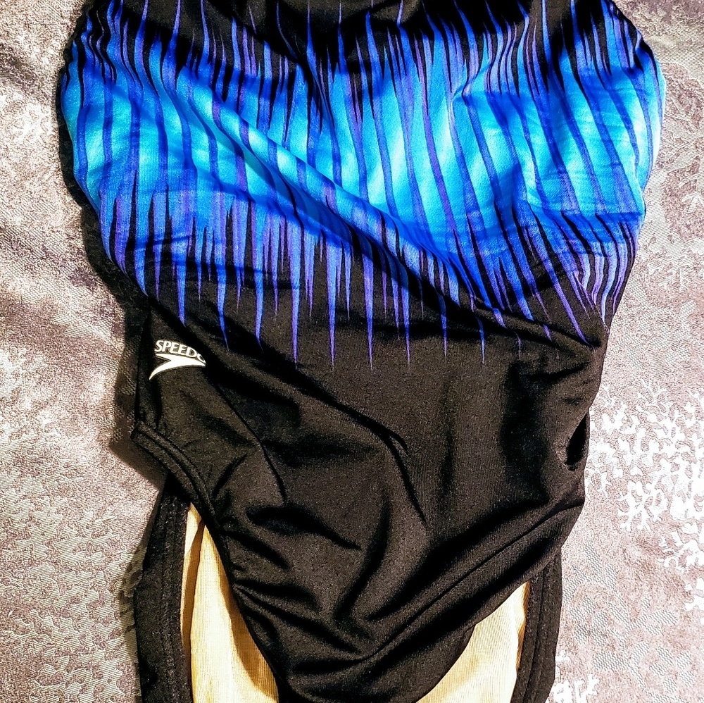 Womans speedo bathing suit